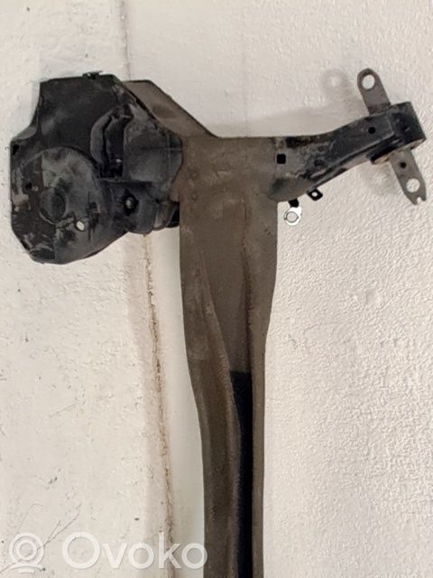Peugeot 308 Sottotelaio posteriore