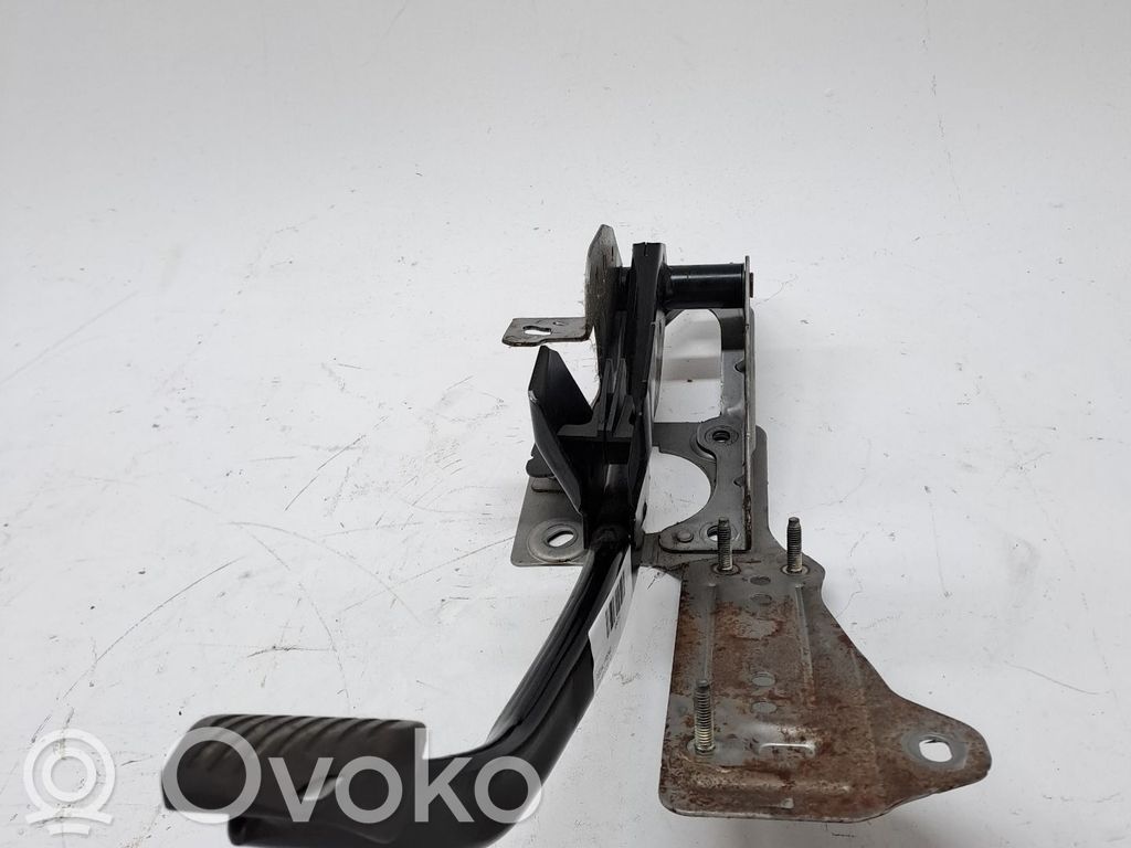 Volvo C30 Pedał hamulca 