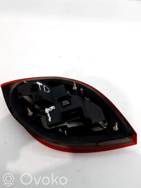 Żarówka lampy tylnej   1105788,97KG13A602AH