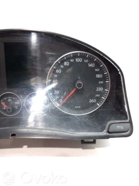 Geschwindigkeitsmesser Cockpit   1K0920874AZ02