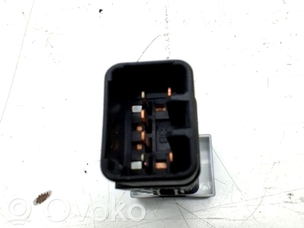 Other switches/knobs/shifts   937103E510