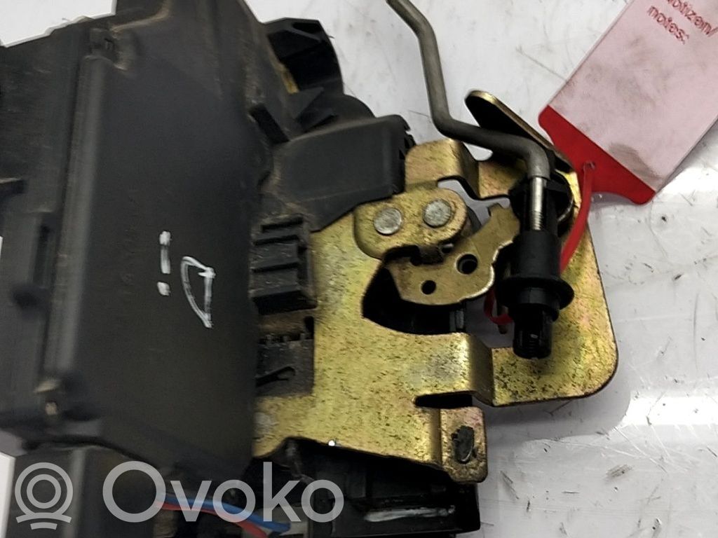 Zamek drzwi przednich   4B1837016G