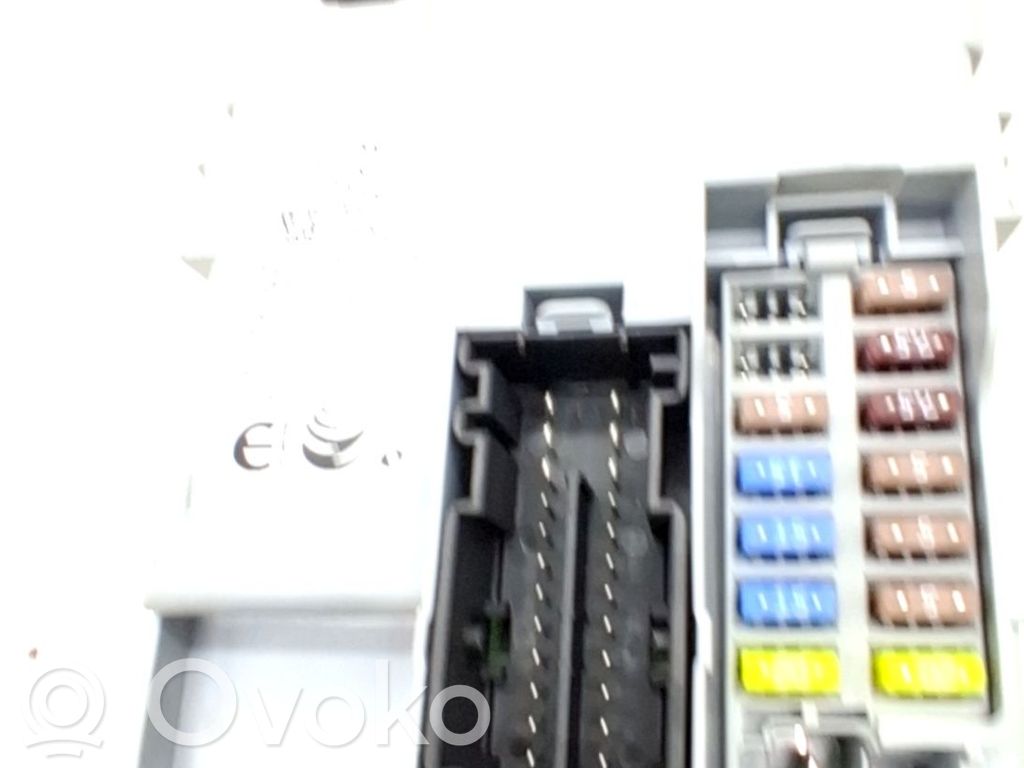 Módulo de fusible   52128260