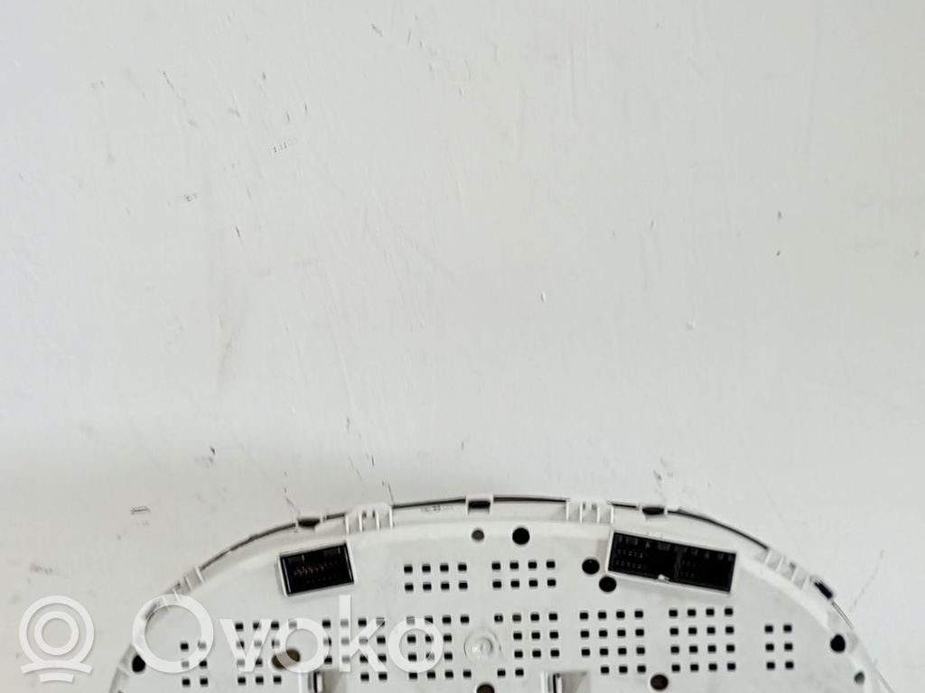 Geschwindigkeitsmesser Cockpit   940133E260