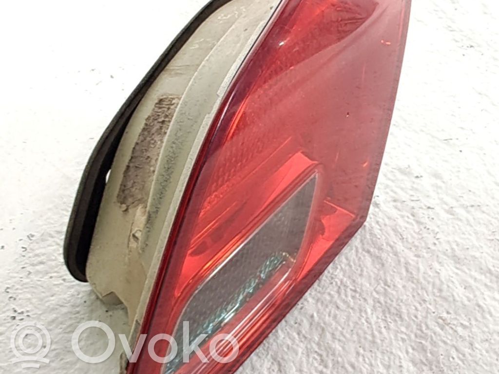 Opel Astra J Takavalon polttimo 