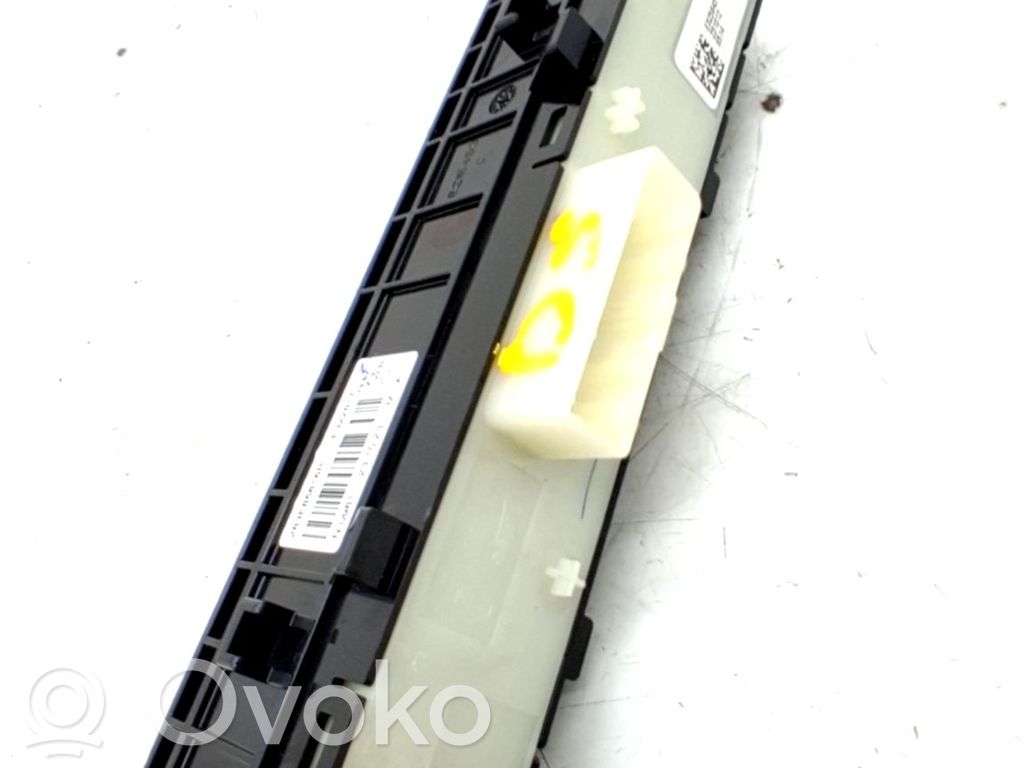 Botón interruptor de luz de peligro   283E85816R