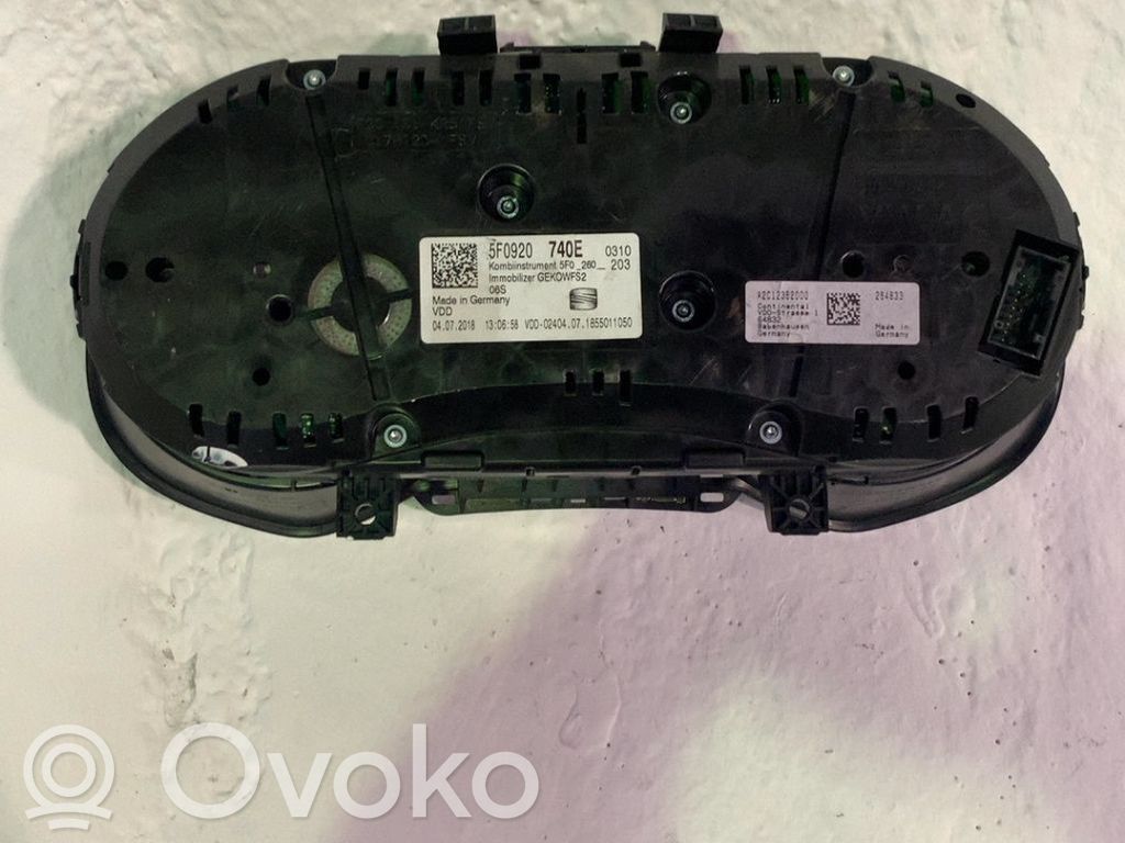 Geschwindigkeitsmesser Cockpit   5F0920740E