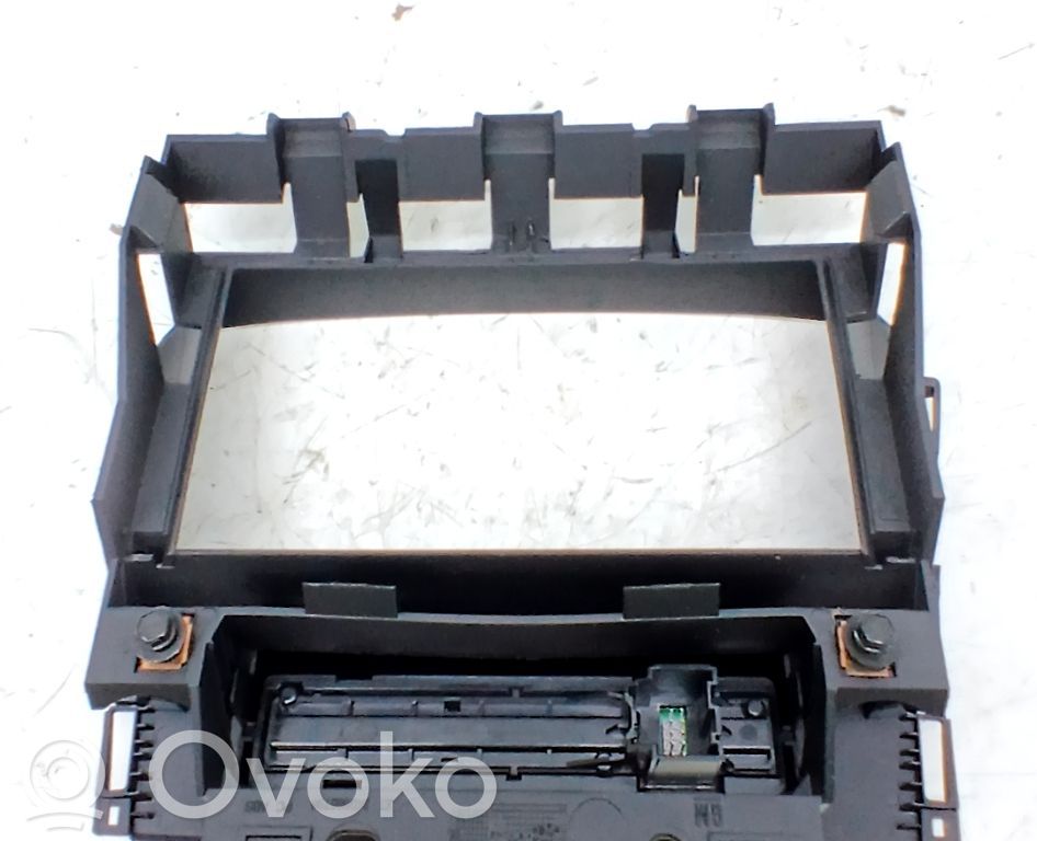 Botón interruptor de luz de peligro   13285122