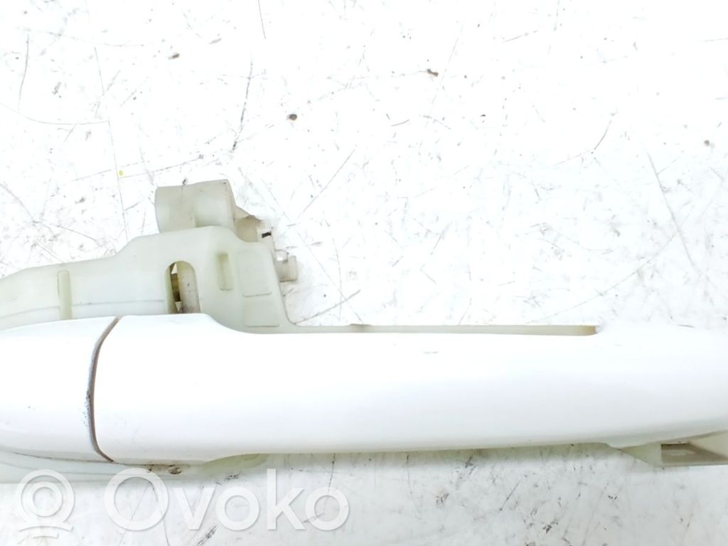Manecilla externa puerta trasera   826651W000,826511W010