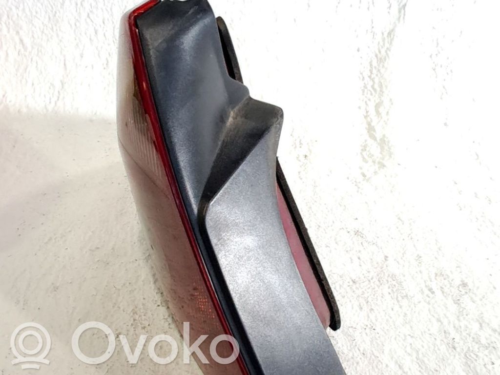 Ford Mondeo Mk III Bec lampă spate 