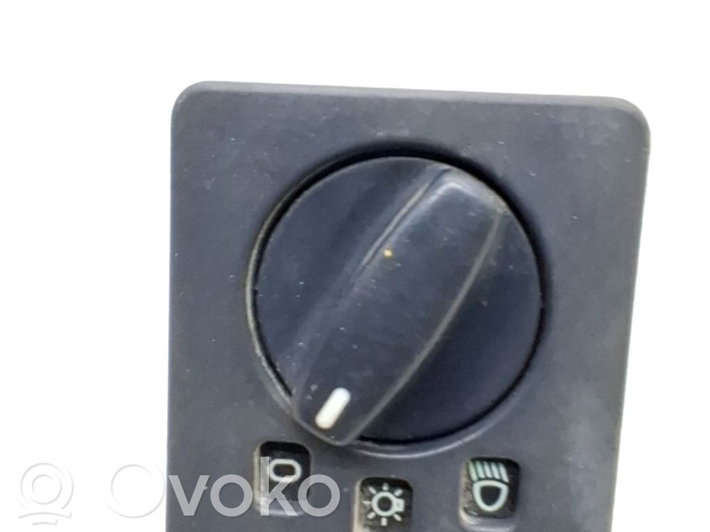 Lichtschalter   1301507650