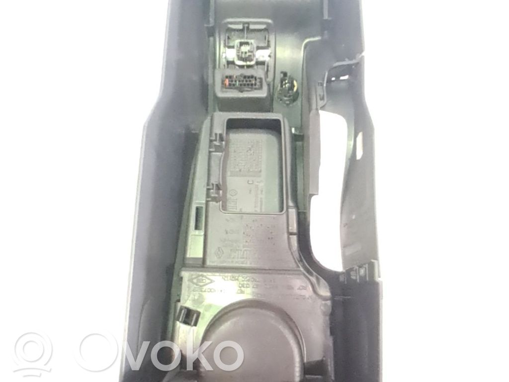Consola central   8200457030,969101896R