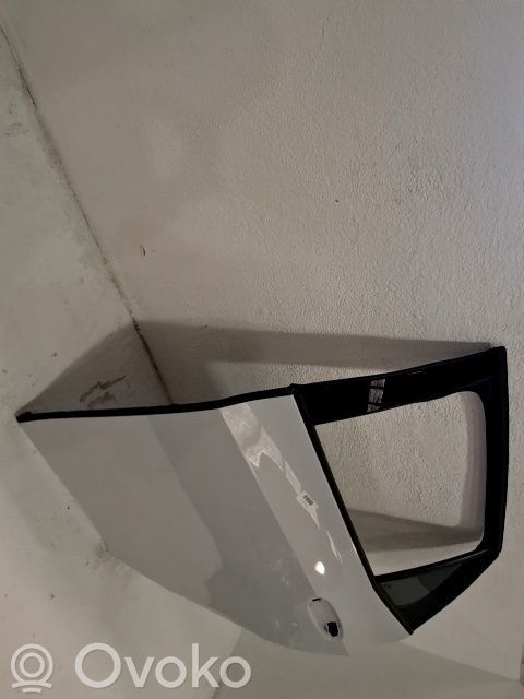 Puerta trasera   10A833055G
