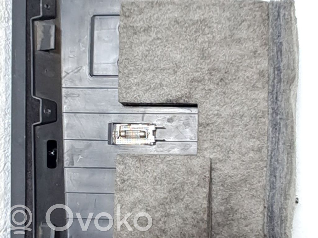 Chevrolet Captiva Handschuhfach 