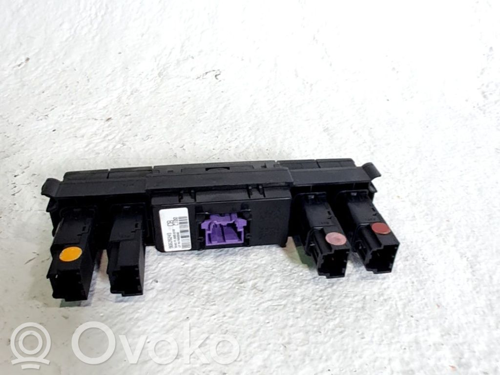 Botón interruptor de luz de peligro   96672959