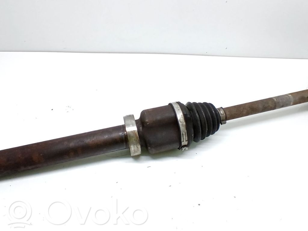 Priekšējā pusass   1840152,RMBV613B437T2A