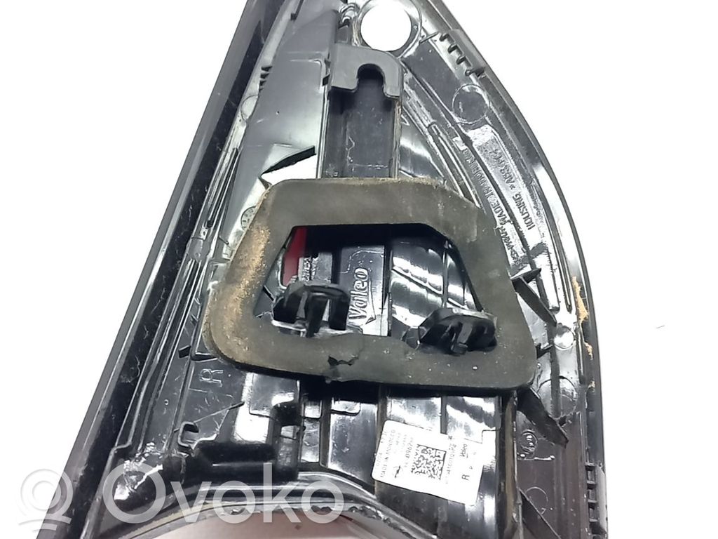 Opel Corsa F Takavalon polttimo 