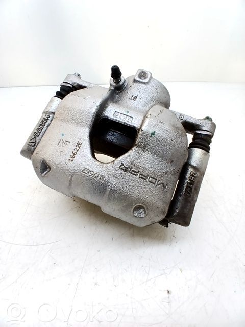 Fiat 500E Zacisk hamulcowy przedni 
