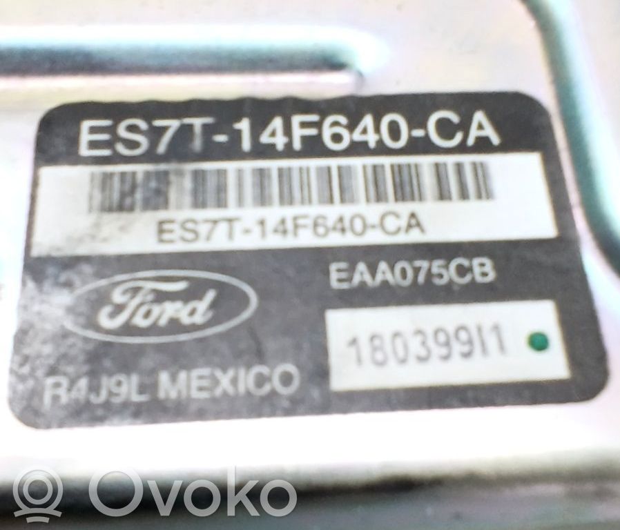 Ford Mondeo MK V Wzmacniacz audio 