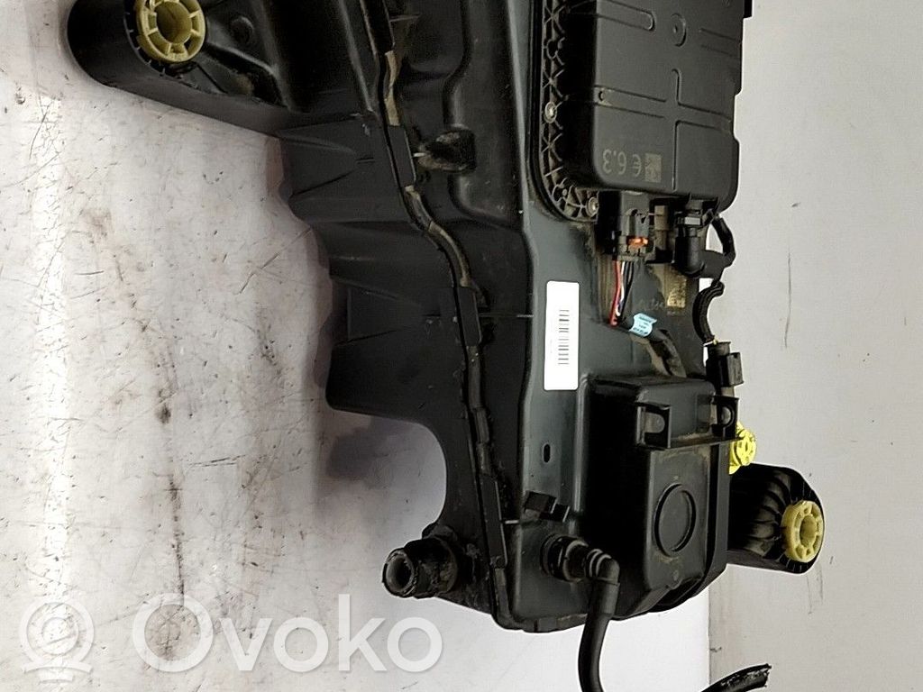 Polttoainesäiliö   9818531680