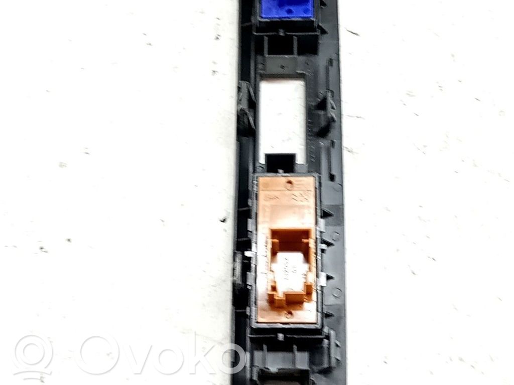Peugeot Expert Central body control module 