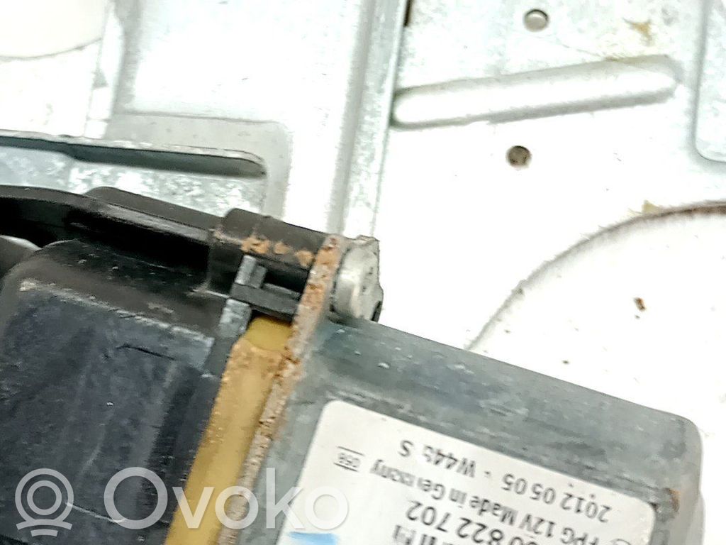 Regulador de ventanilla eléctrico de puerta delantera   9673154380