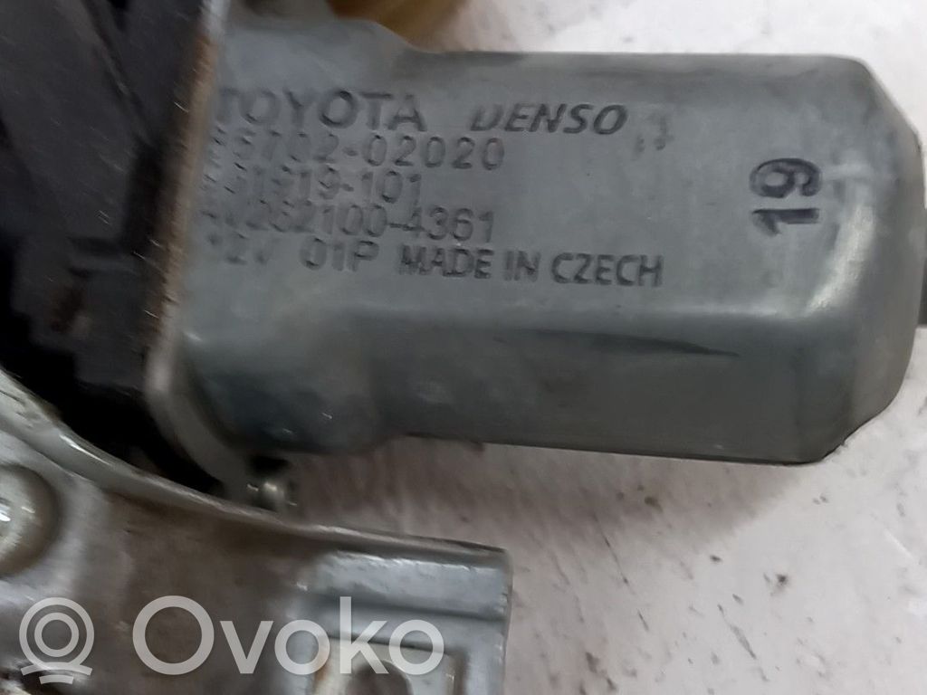 Toyota Avensis T270 Regulador de ventanilla eléctrico de puerta delantera 