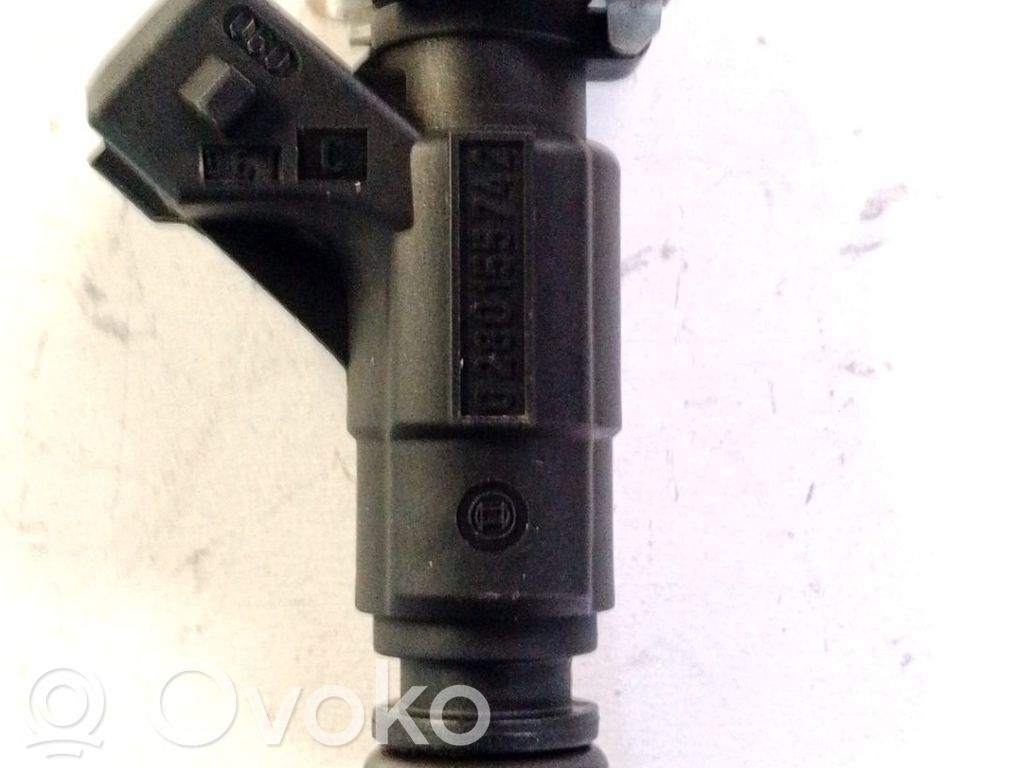 Inyector de combustible   A1120780049