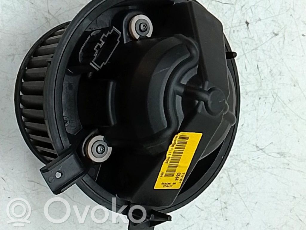 Ventilator aerotermă   77365569