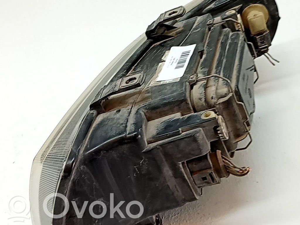 Etu-/Ajovalo   1M1941016