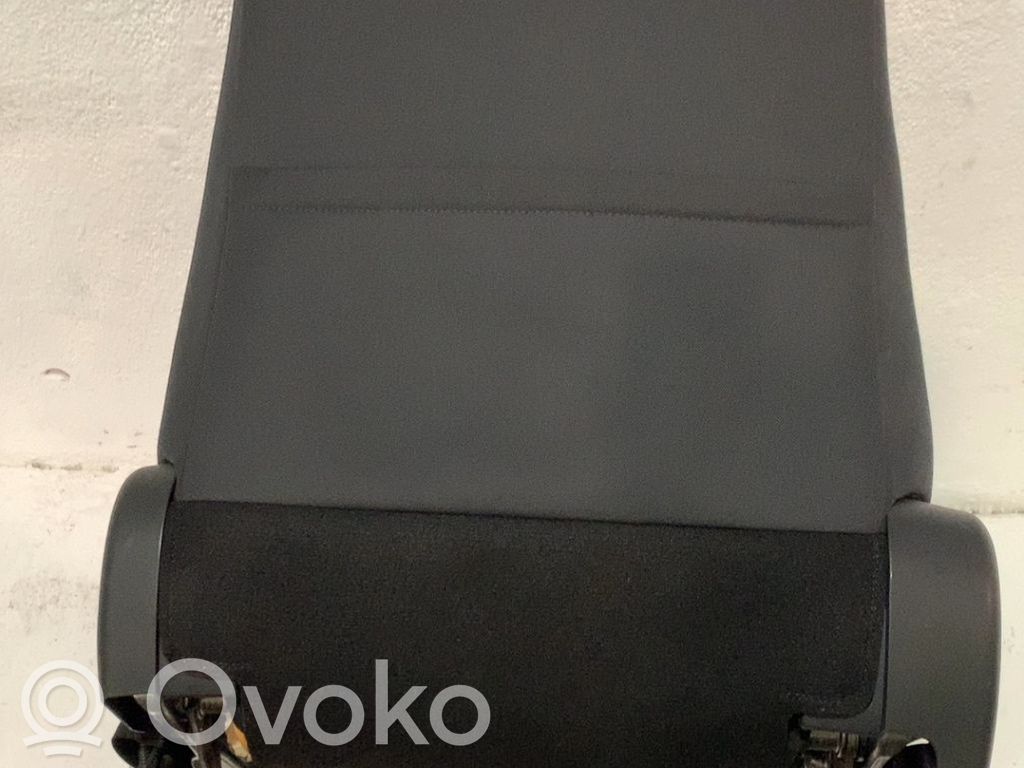 Toyota Corolla E210 E21 Etumatkustajan istuin 