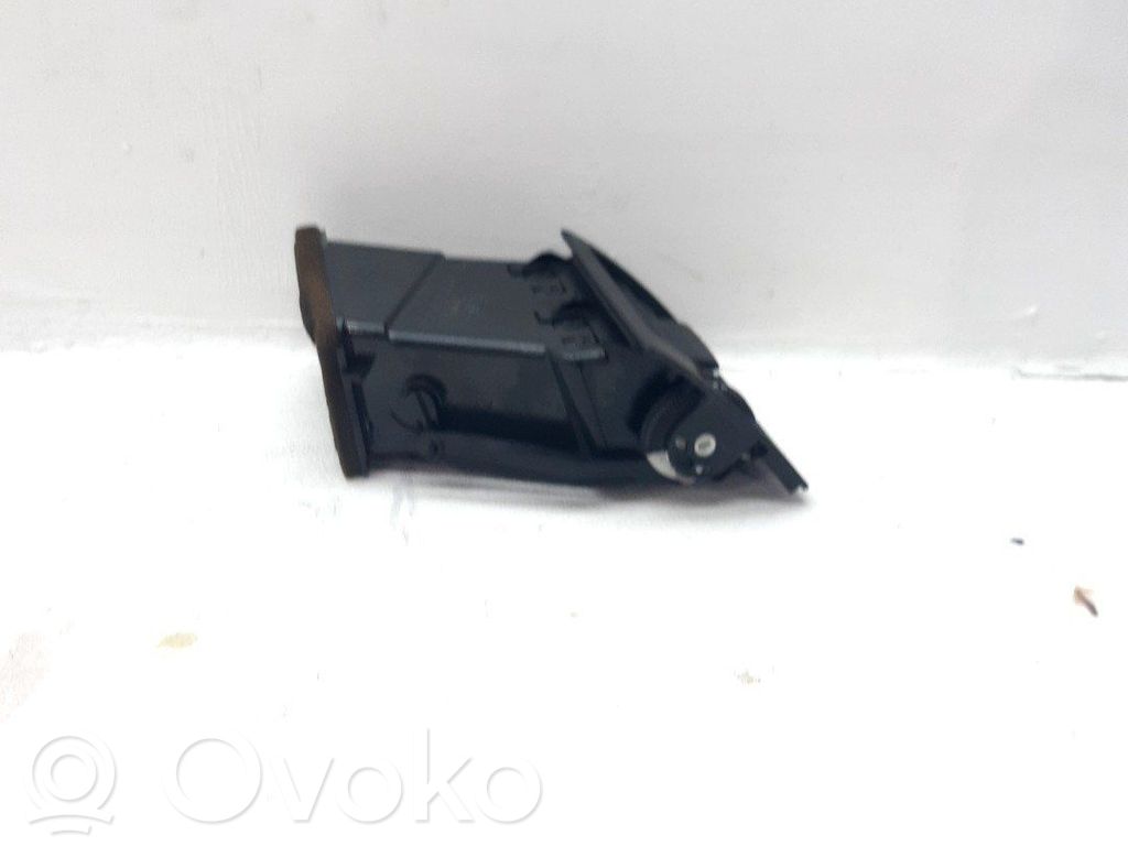 Mercedes-Benz B W245 Copertura griglia di ventilazione cruscotto