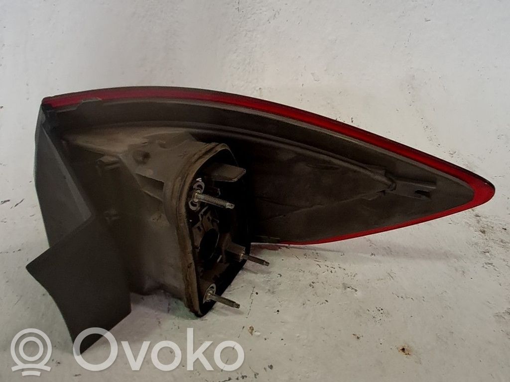 Ford Mondeo MK IV Takavalon polttimo 