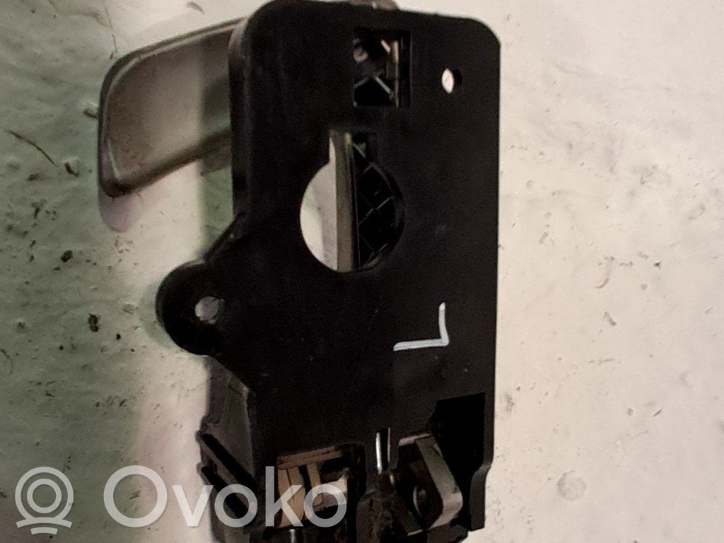 Manecilla interna de puerta corredera   826102B010J9