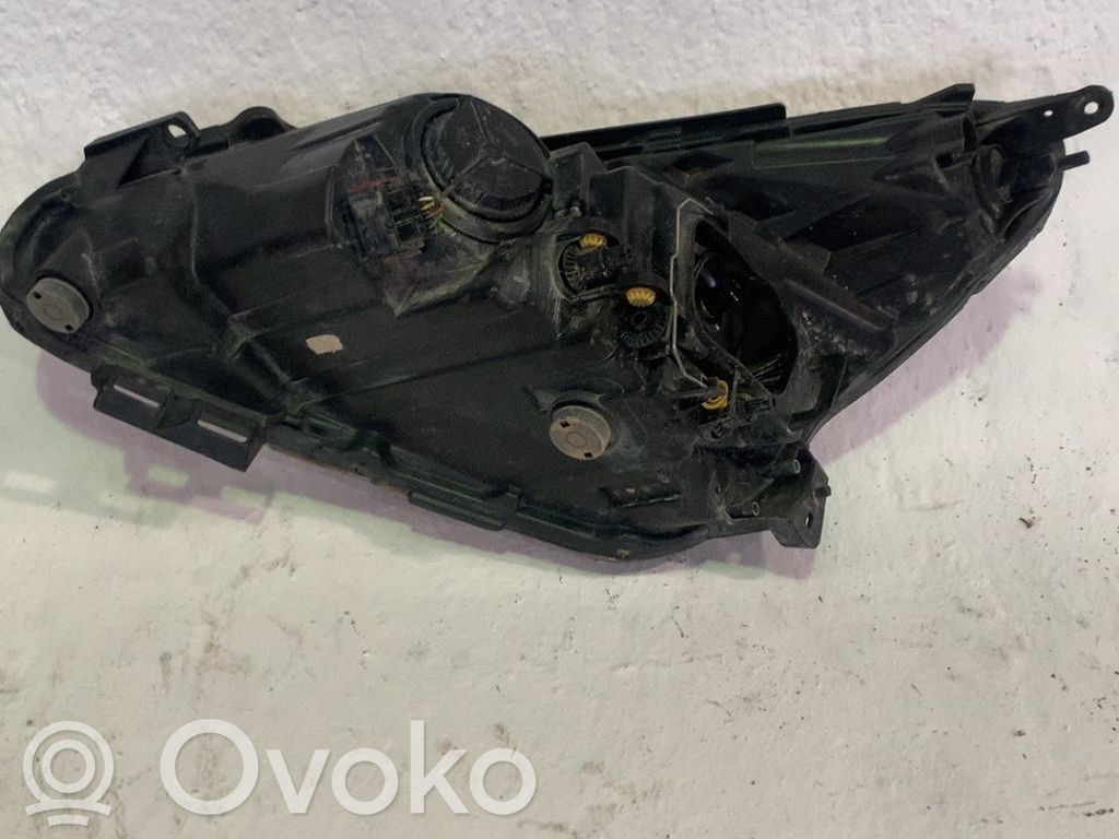 Opel Corsa D Faro/fanale 