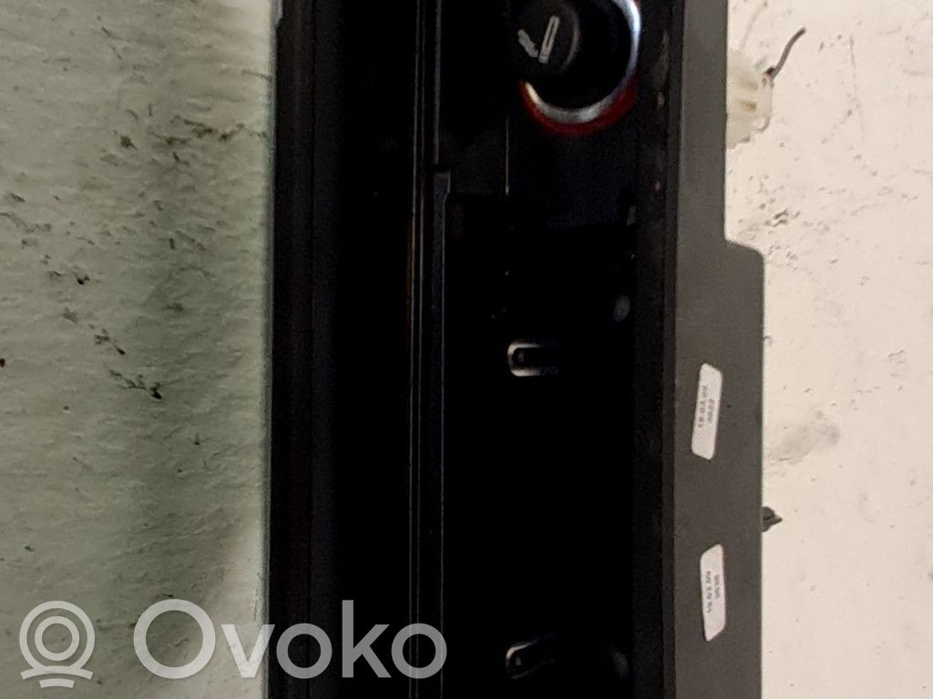 Cenicero del coche   3C0857351A20V