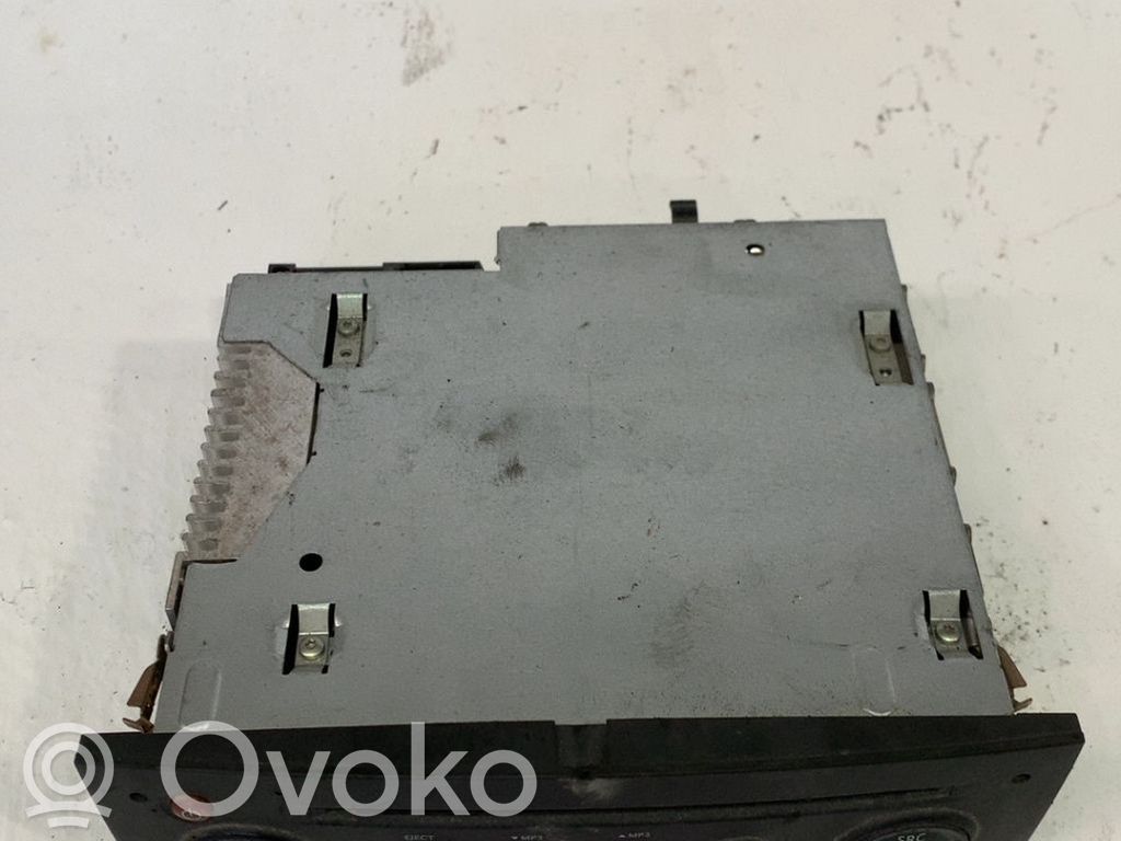 Radio / CD-Player / DVD-Player / Navigation   8200666139
