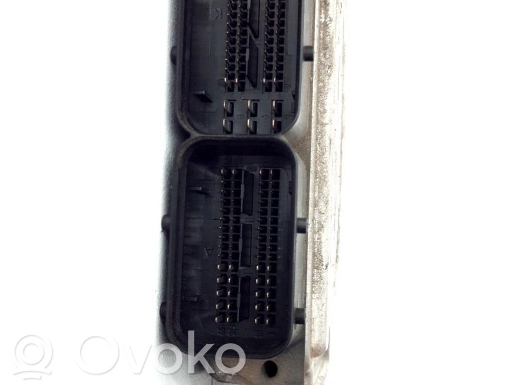 Unidad de control/módulo ECU del motor   51806557