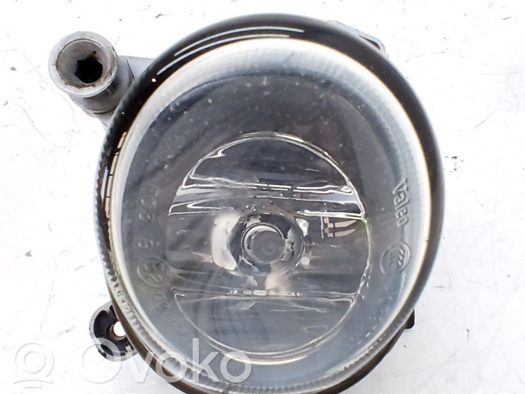 Miglas lukturis priekšā   8T0941699E
