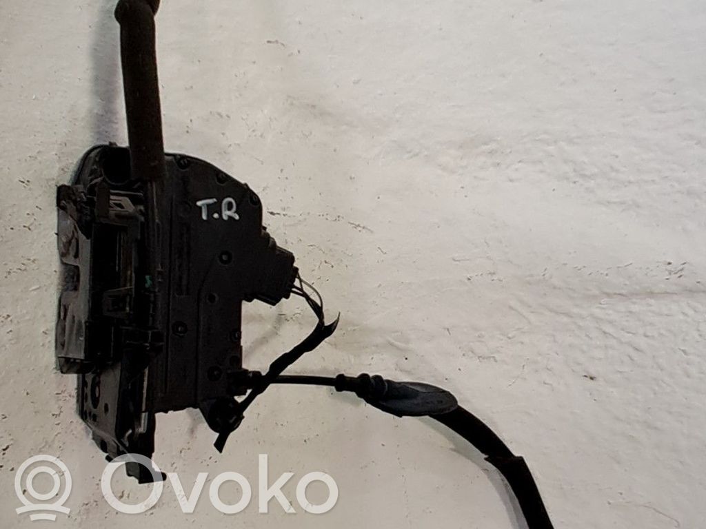 Takaoven lukko   825029500R,825020351R