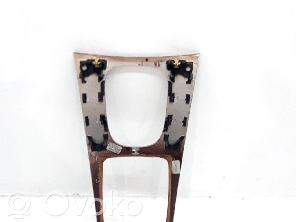 Moldura del panel   A2036805439