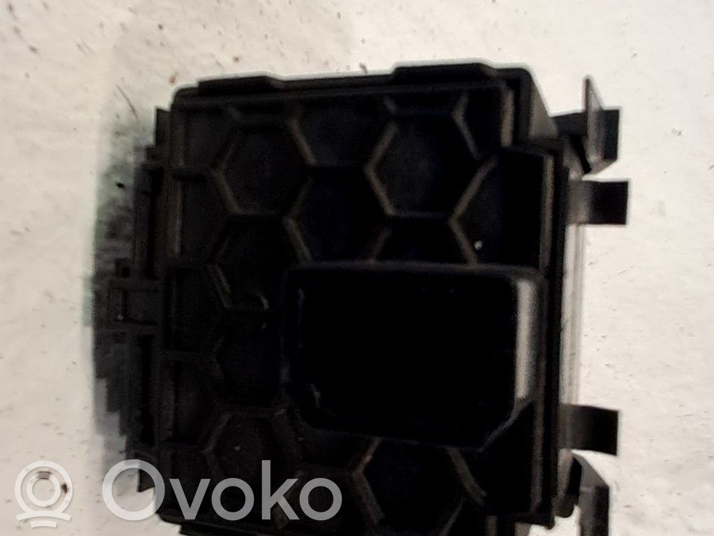 Renault Twingo III Otros interruptores/perillas/selectores 