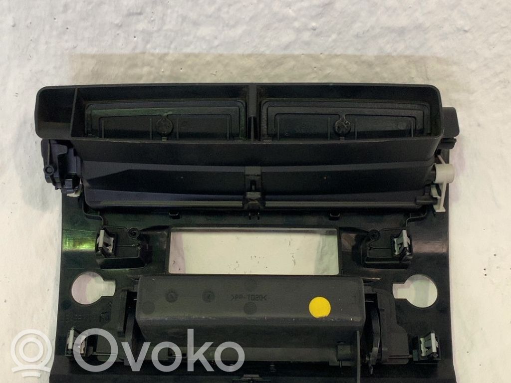 Citroen C4 I Ramă grilă ventilație bord