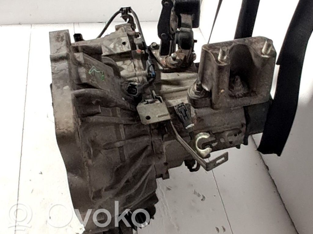 Mazda 2 Scatola del cambio manuale a 5 velocità 
