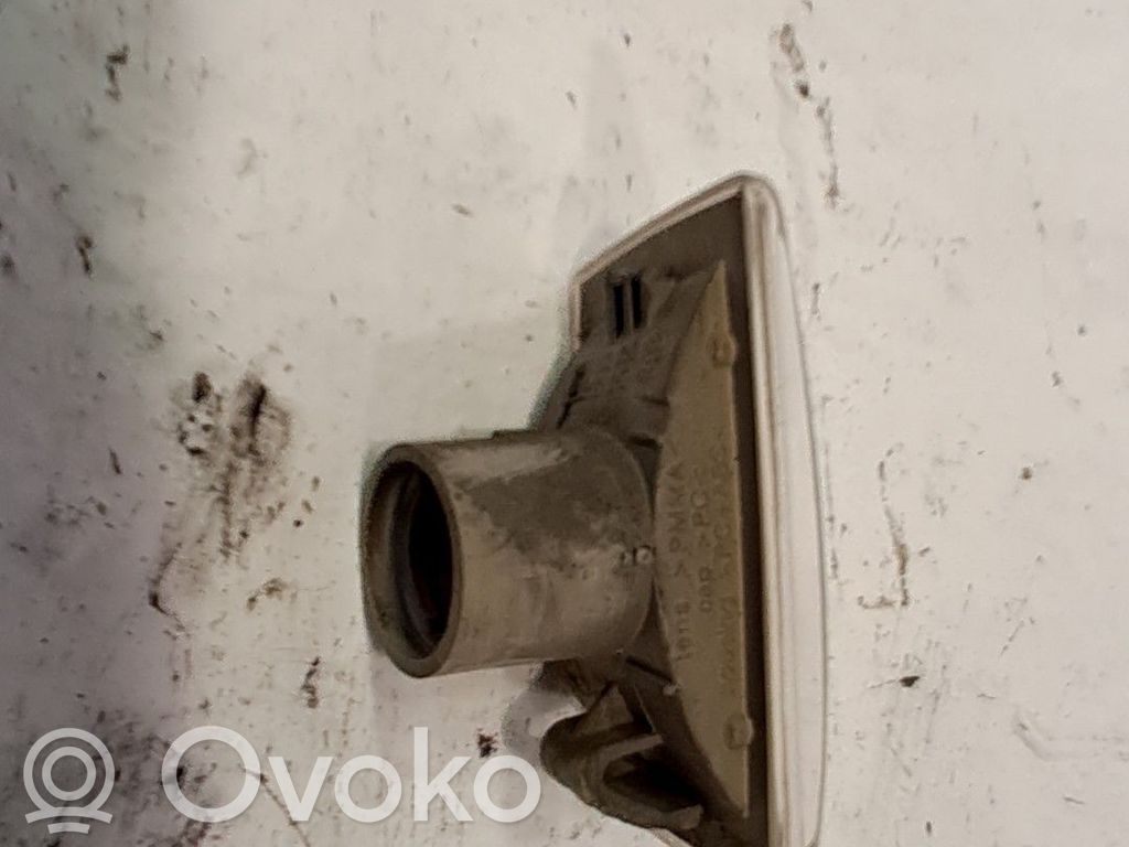 Opel Corsa D Semnalizator bară față 