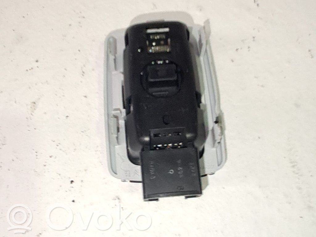Peugeot 508 II Consola de luz del techo 