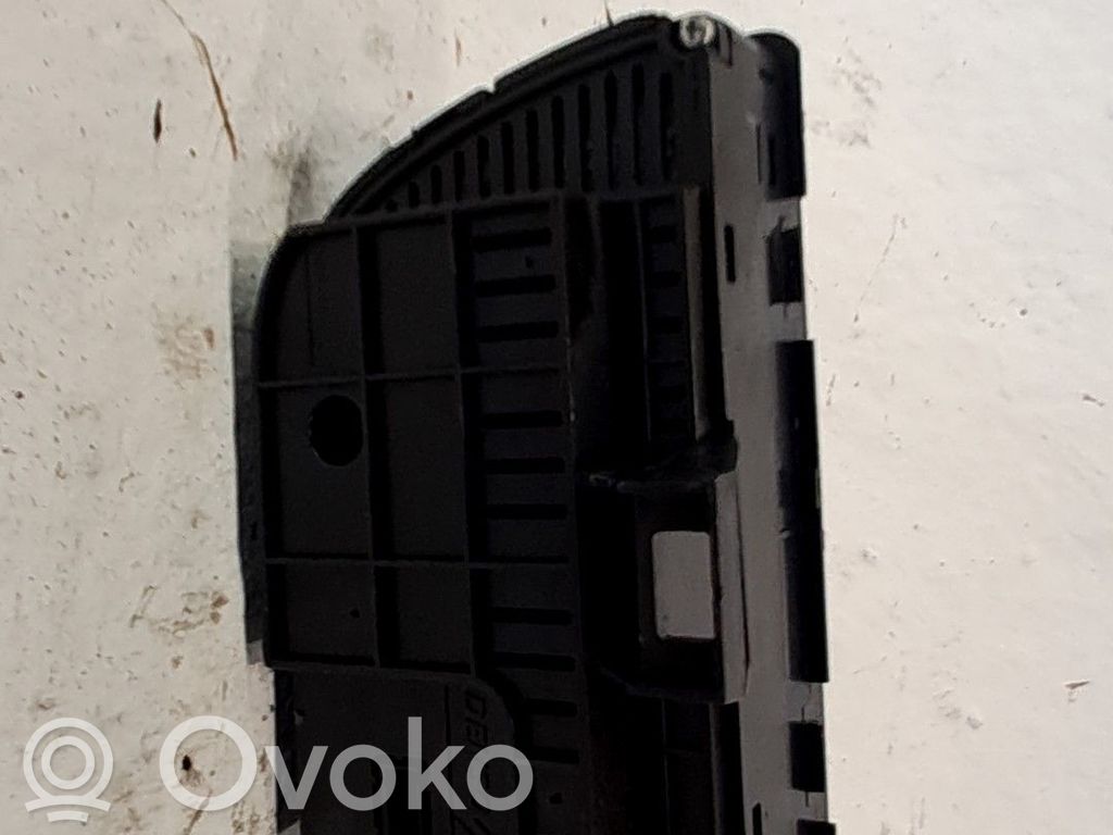 Panel klimatyzacji   6451WT