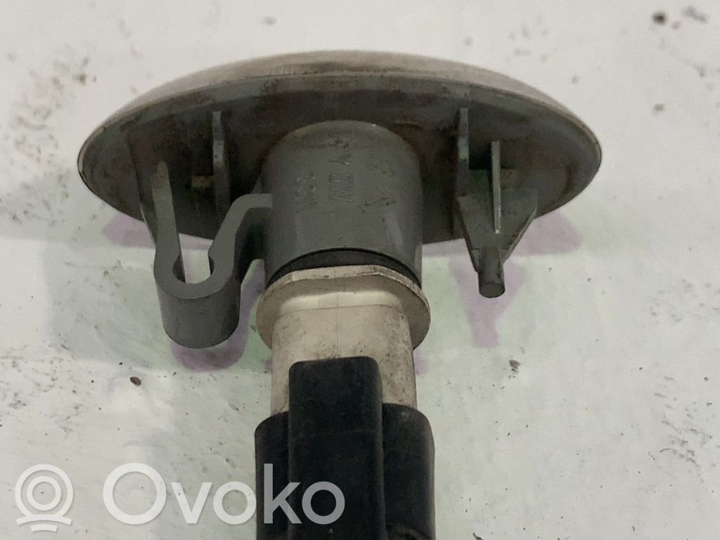 Peugeot 307 Indicatore di direzione del parafango anteriore