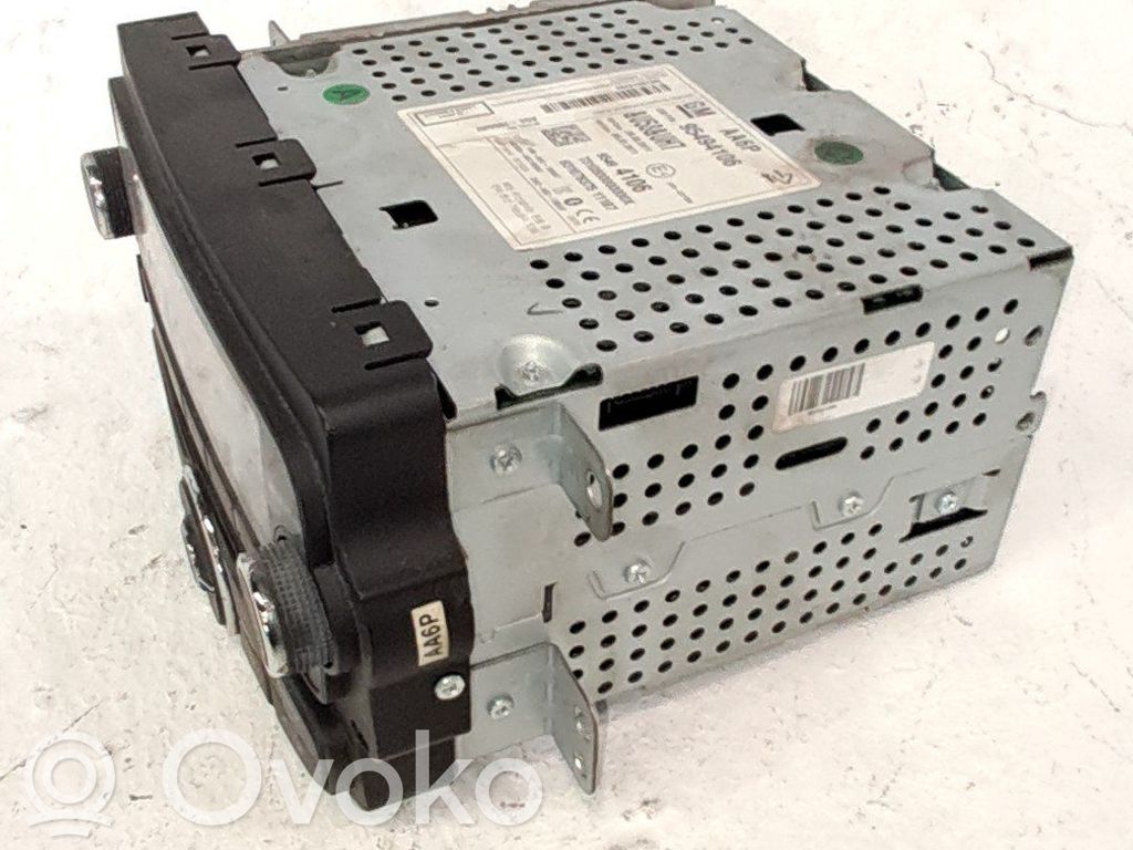 Radio / CD-Player / DVD-Player / Navigation   95063669