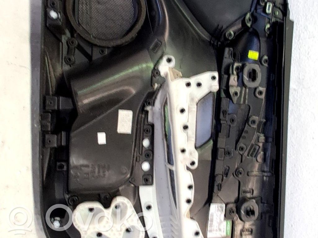 Peugeot 208 II Rivestimento del pannello della portiera anteriore